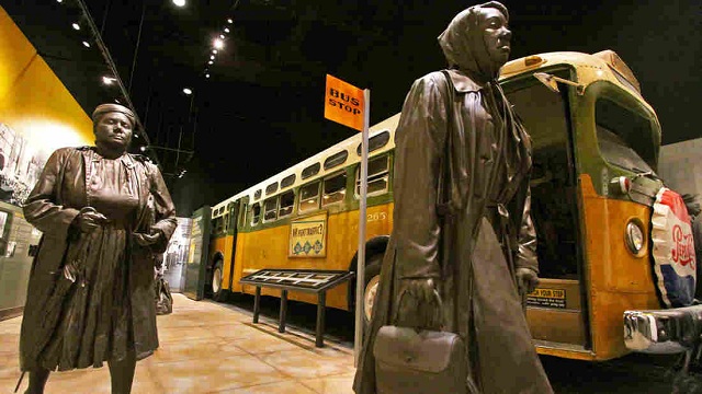 [Image: ve-may-bay-di-memphis-2.jpg]