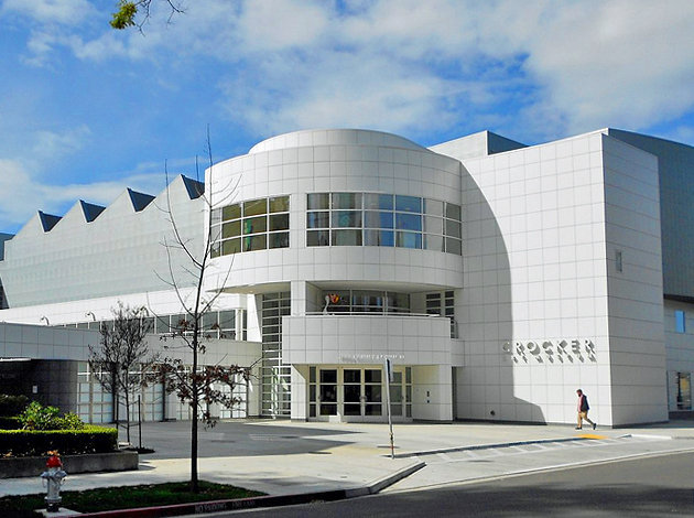 ve may bay di sacramento gia re