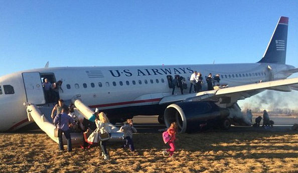 V&eacute; m&aacute;y bay gi&aacute; rẻ tại Vietnam Booking