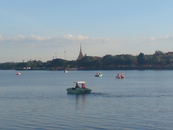 ve-may-bay-di-khon-kaen-2