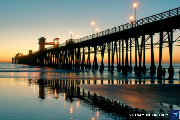 Huntington Beach ve may bay di Orange County gia tot