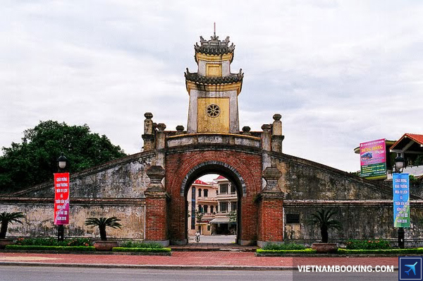 dong-hoi-diem-den-say-long-du-khach-7-13-11-2015