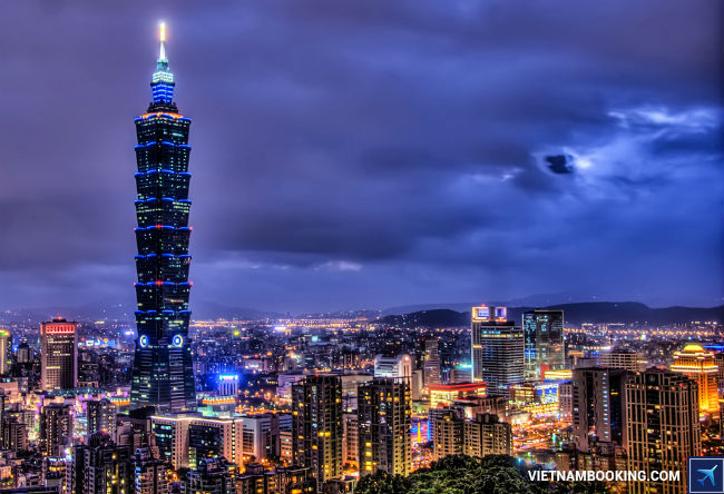 Tòa tháp Taipei 101 về đêm