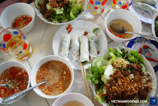 9-dac-san-ngon-suoi-am-chuyen-du-lich-mua-dong-xu-hue-5-17-12-2015