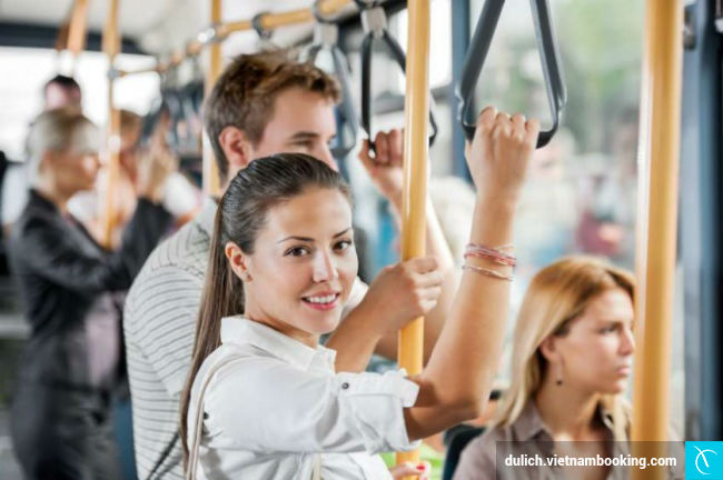 bi kip khi su dung phuong tien cong cong o nuoc ngoai