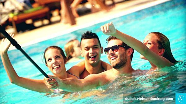 chon ban dong hanh hop y