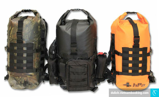 Ưu tiên cho những chiếc balo có chất liệu chống thấm nước cam nang du lich gia re