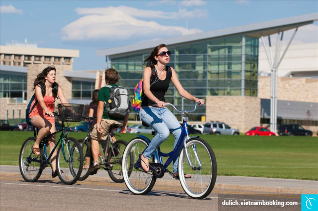 Tiết kiệm trong việc lựa chọn phương tiện di chuyển cam nang du lich cho ban tre