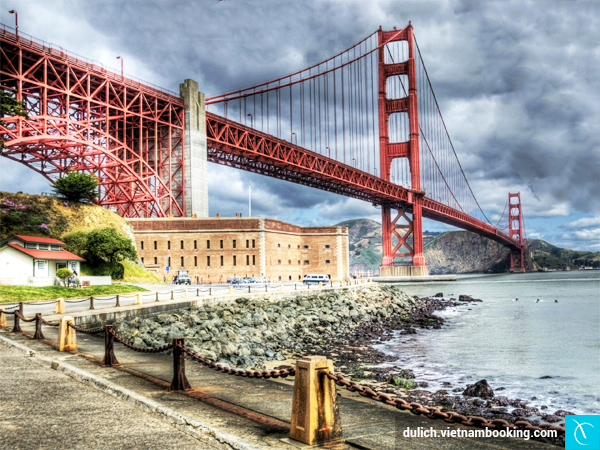 den-my-kham-pha-9-diem-du-lich-hang-dau-o-california-3-28-12-2015