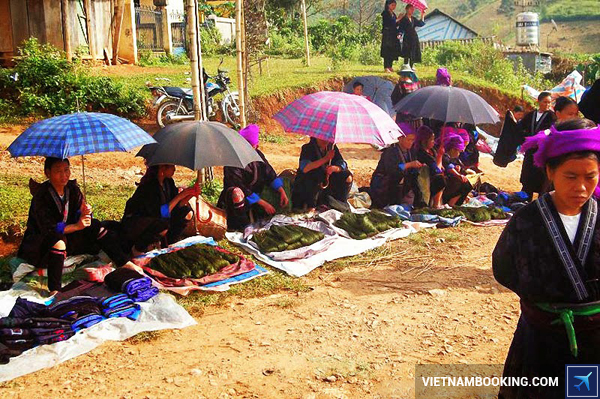 du-lich-dien-bien-kham-pha-cho-phien-xa-nhe-va-ta-sin-thang-2-09-12-2015