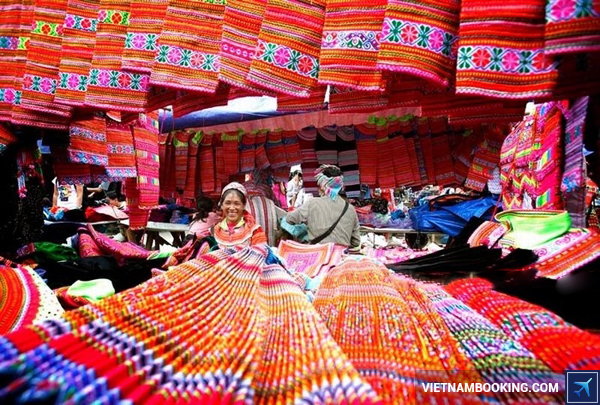 du-lich-dien-bien-kham-pha-cho-phien-xa-nhe-va-ta-sin-thang-3-09-12-2015