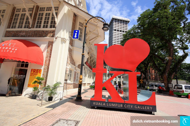 ve may bay di malaysia gia uu dai