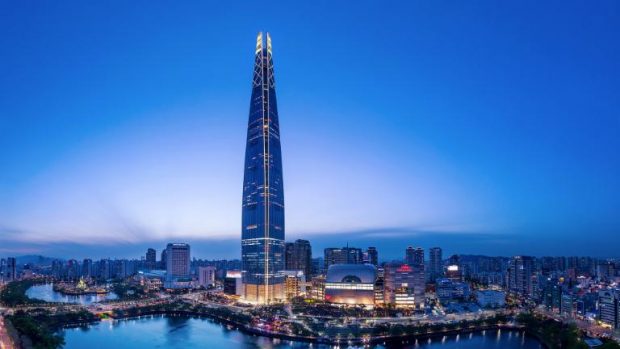Kh&aacute;ch sạn 7 sao Thế Giới Signiel Seoul c&oacute; mức gi&aacute; kh&aacute; vừa tầm