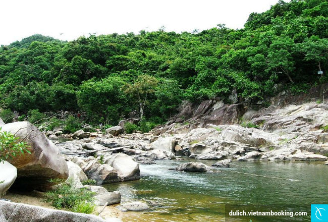 tour du lich binh dinh gia re