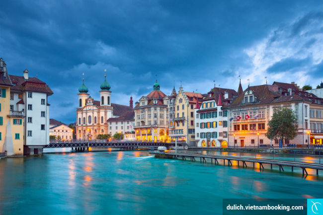 Lucerne tour du lich thuy si gia re