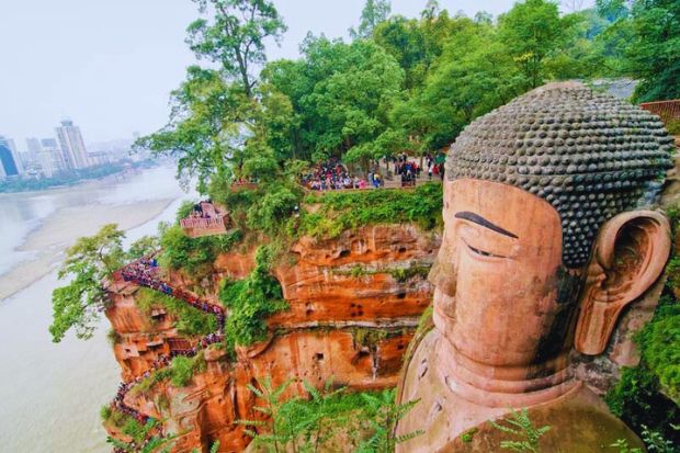 Du lịch Trung Quốc mùa nào đẹp - Lạc Sơn Đại Phật