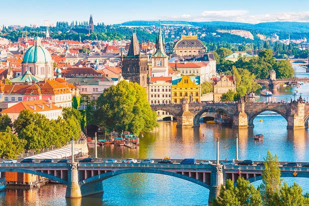 du lich chau au thang 3