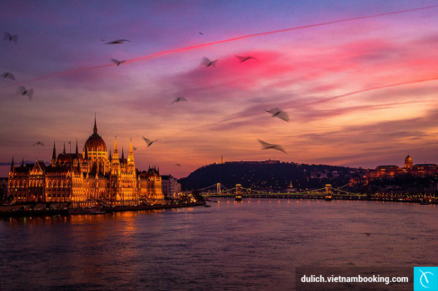 di du lich hungary gia re