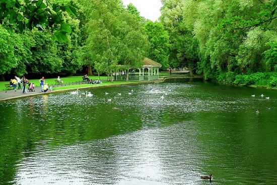 Du lịch nước ngo&agrave;i 