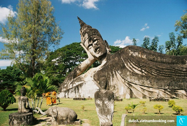 di du lich lao gia re