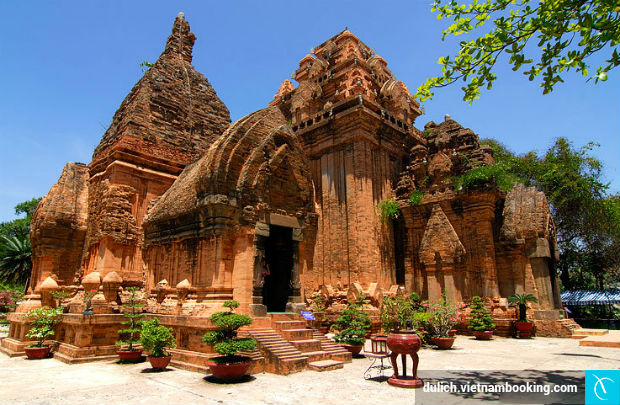 Tháp Bà Ponagar du-lich-nha-trang-2-31-3-2017