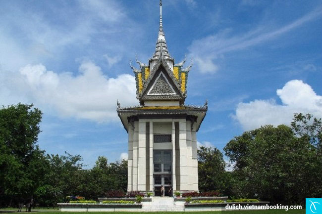 Đài tưởng niệm các nạn nhân ở trung tâm Cánh đồng chết canh dong chet campuchia