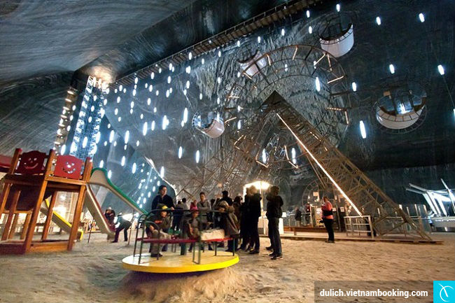 Khu vui chơi dưới mỏ muối Turda, Romania nhung ky quan duoi long dat
