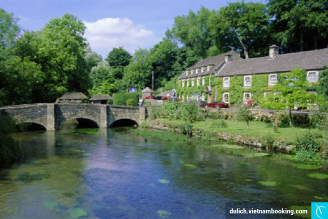 ngoi lang dep nhat nuoc anh