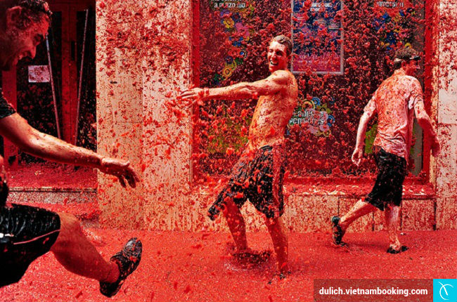 le hoi nem nhau tren the gioi