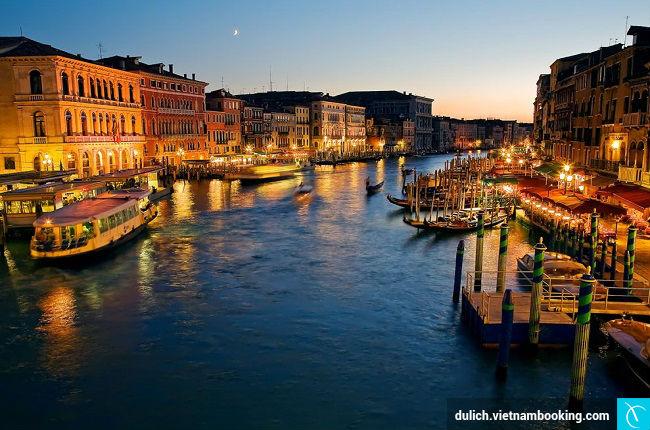 Thành phố Venice lung linh về đêm nhung noi lang man nhat the gioi
