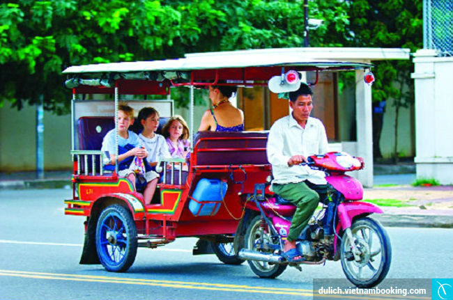 Xe tuk tuk ở Campuchia là phương tiện đi lại được du khách yêu thích du lich phnom penh