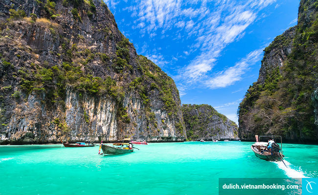 vui-choi-tha-ga-o-thien-duong-bien-phuket-4-17-03-2017