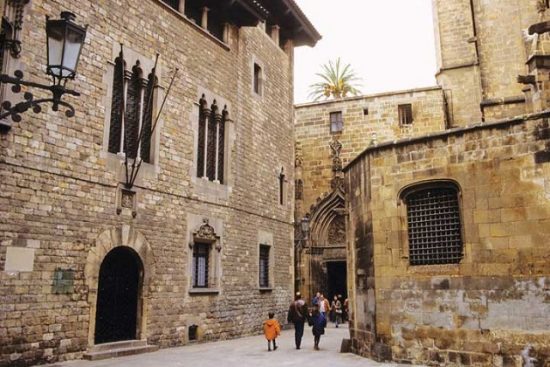 Du lịch Barcelona với những điểm đến đẹp nhất