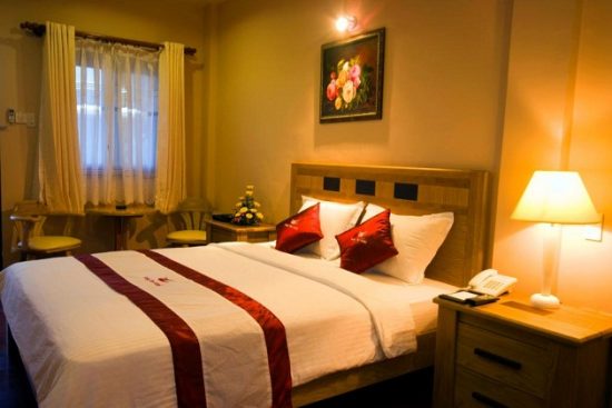 Khách sạn Tiền Giang