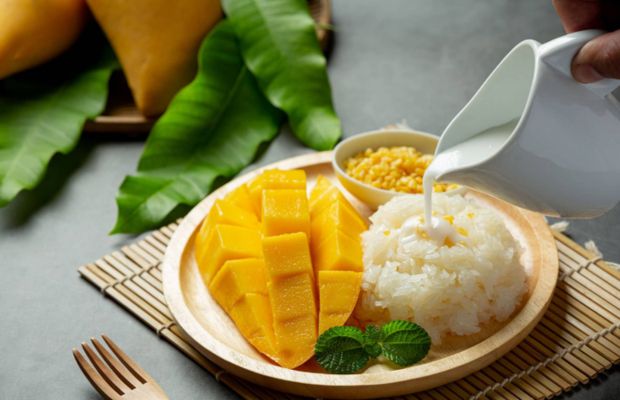 xoi-xoai-thai-lan Xôi xoài Thái Lan là món ăn tráng miệng ngọt nhẹ, thanh mát được nhiều người yêu thích