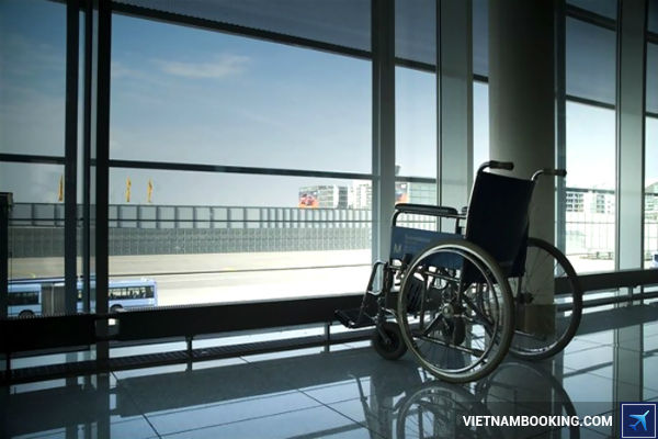 cac-dich-vu-ho-tro-dac-biet-cho-hanh-khach-cua-VNA-17-05-2017-1