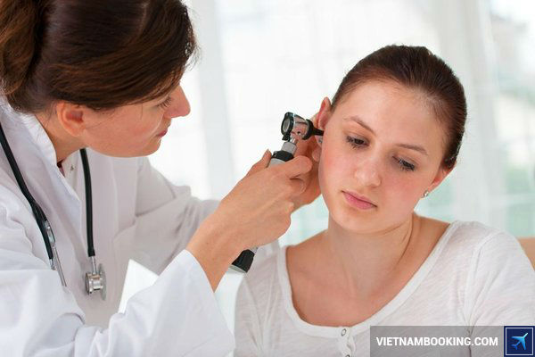 cach-tranh-bi-u-tai-khi-di-may-bay-24-05-2017-4