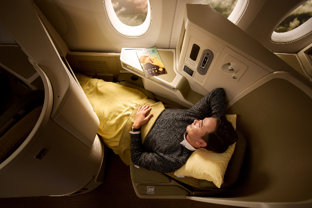 đổi ngày bay hạng thương gia Vietnam Airlines