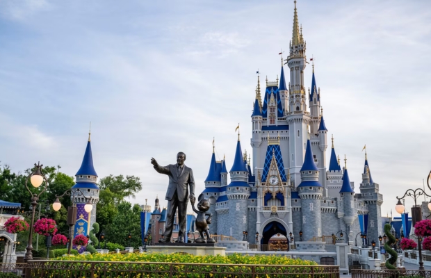 thi&ecirc;n đường giải tr&iacute; Orlando