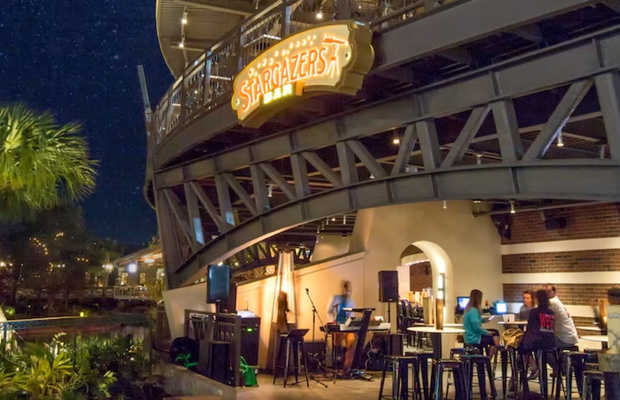Nh&agrave; h&agrave;ng tại Orlando