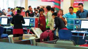 Chứng minh nhân dân cũ, mất, hết hạn có đi máy bay được không?