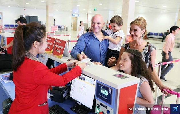 lam thu tuc len may bay vietjet air