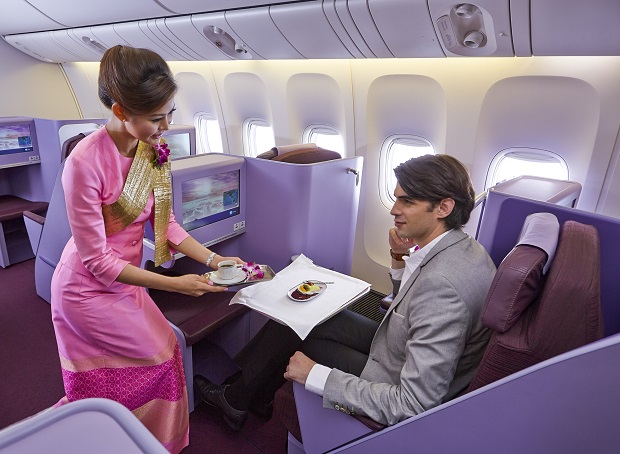 Thai Airways luôn đặt sự an toàn và dịch vụ chất lượng của hành khách lên hàng đầu Đổi vé máy bay thai airways