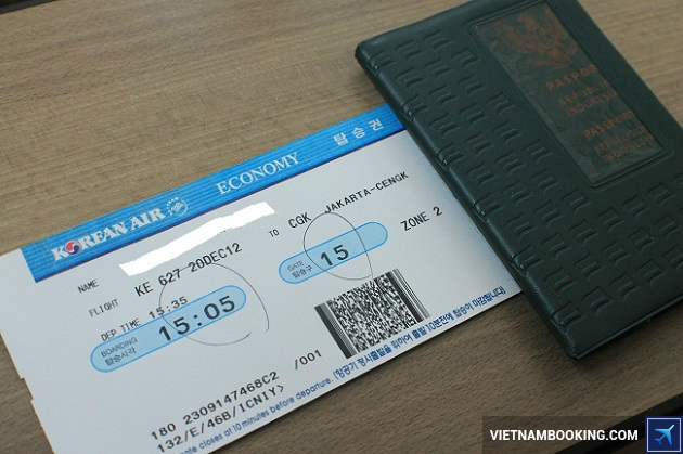 Làm thủ tục lên máy bay Korean Air ve may bay korean air