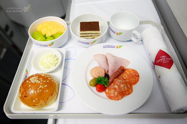 Lao Airlines cung cấp các suất ăn chất lượng, đa dạng trên mỗi chuyến bay của hãng dịch vụ bay Lao Airlines