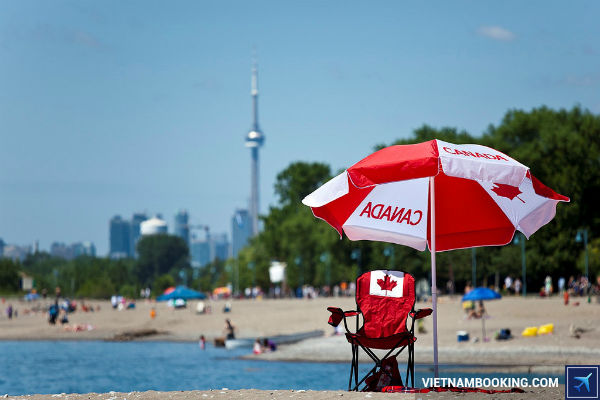 cap-nhat-gia-ve-may-bay-tu-Vietnam-qua-Canada-moi-nhat-30-06-2017-1