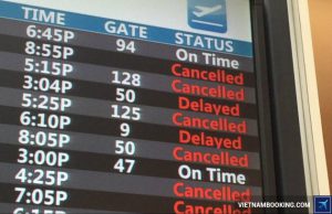 Kenya Airways phục vụ khách bị chậm, hủy chuyến