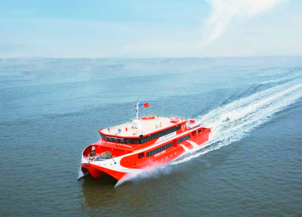 đi tàu ra Phú Quốc lại giúp bạn tiết kiệm chi phí kinh nghiệm du lịch bụi Phú Quốc