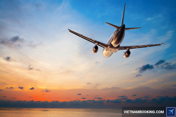 du-hoc-sinh-nen-mua-ve-may-bay-uu-dai-o-dau-05-06-2017