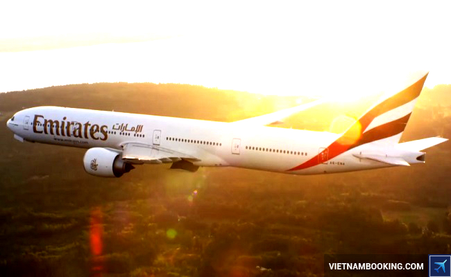 gia-ve-may-bay-emirates-airlines-hanoi-1-6-2017